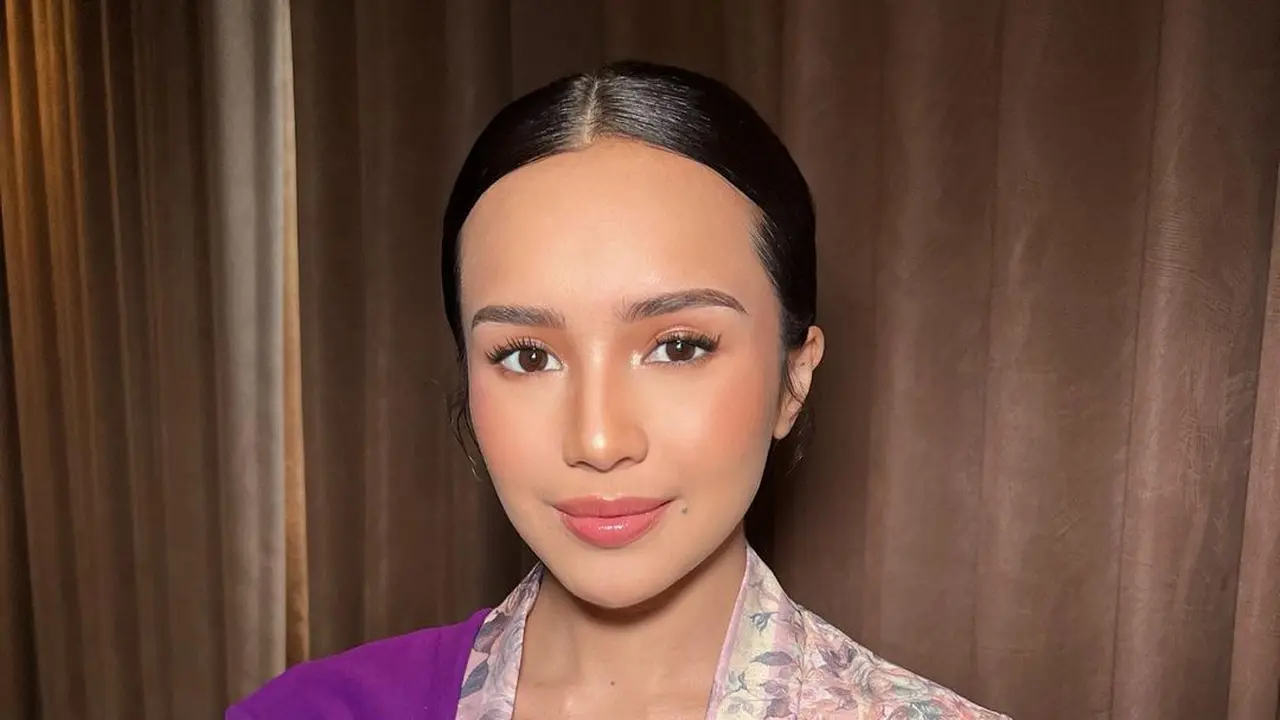 Gaya Busana Beby Tsabina Setelah Jadi Istri Anggota DPR, Tampil Anggun dalam Balutan Kebaya dan Dress Hitam