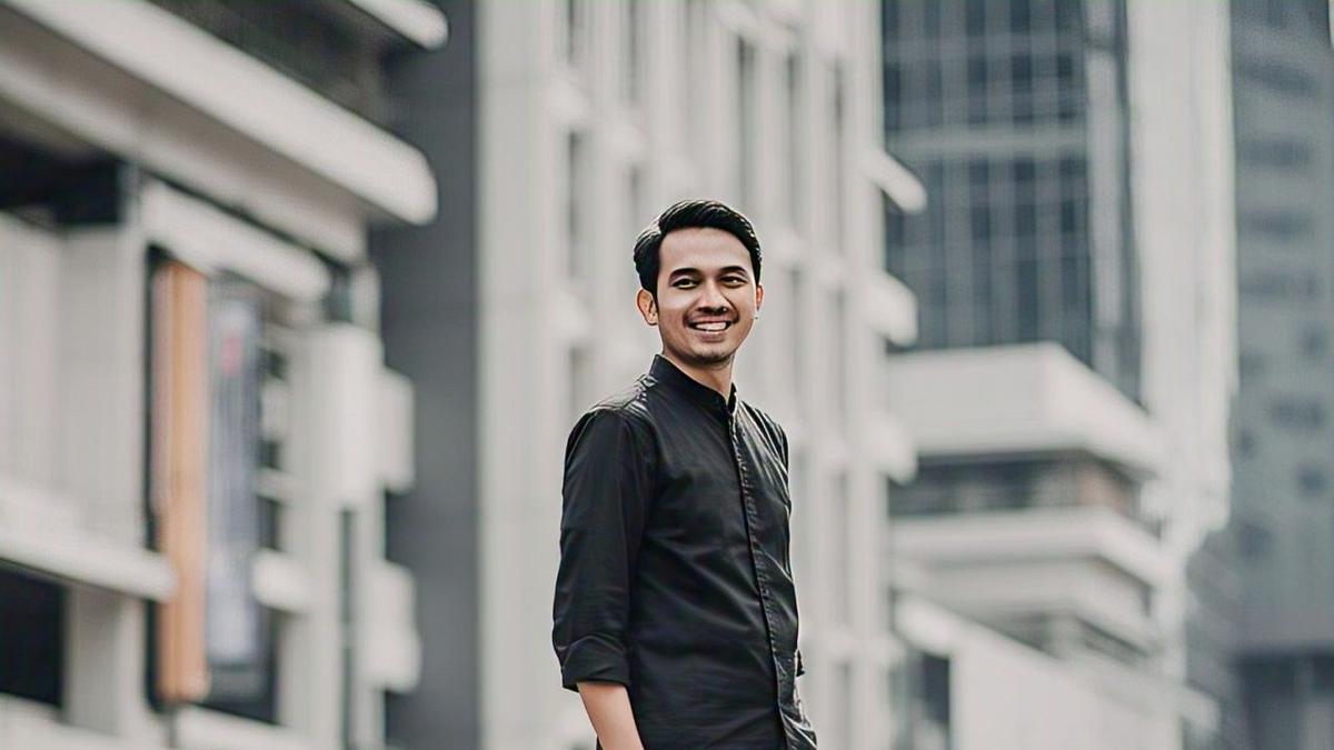 8 Model Kemeja Kerja Pria Lengan Panjang Terbaru, Cocok untuk Gaya Formal hingga Kasual