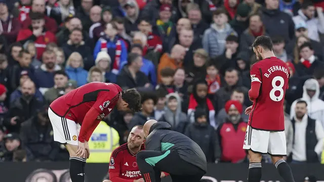 Christian Eriksen tersungkur di laga MU vs Luton Town