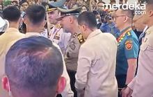 Momen Paspampres Didorong Prabowo Sampai Nunduk Minta Maaf, Gara-Gara Tepis Tangan Jenderal Turki saat Ingin Foto