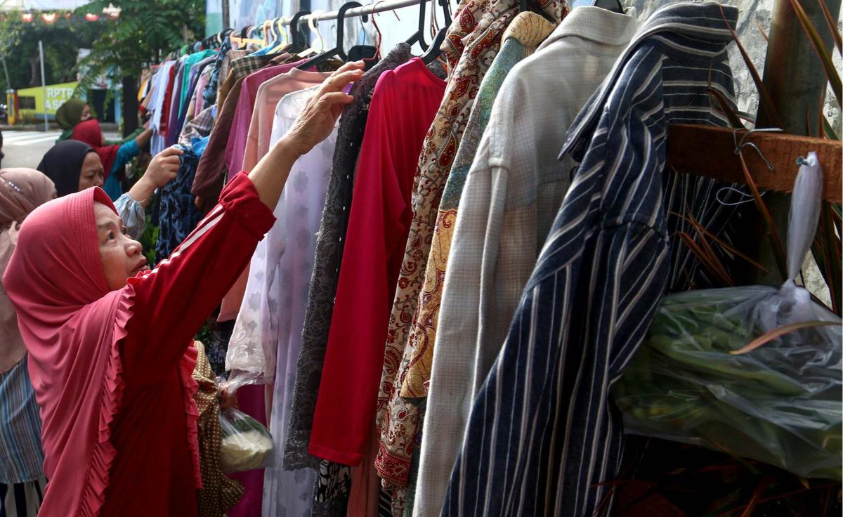 Warga Jatipadang Gelar Bazar Ramadan