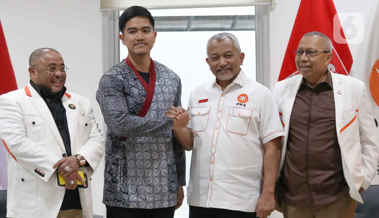 Rapat langsung berjalan tertutup. Awak media dipersilakan menunggu hingga sesi jumpa pers usai rapat berakhir. (Liputan6.com/Herman Zakharia)