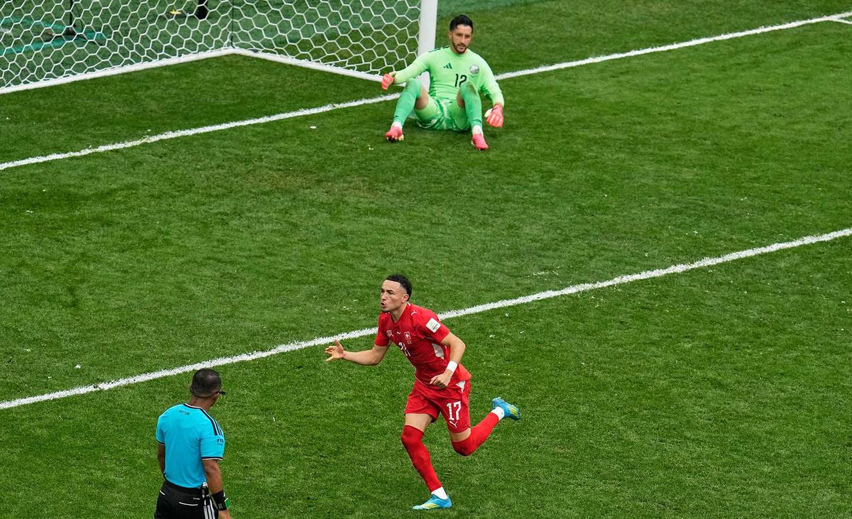 Swiss Hentikan Perlawanan Kolombia