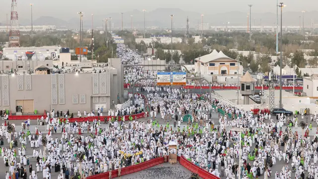 Puncak Ibadah Haji, Jutaan Umat Muslim Berkumpul di Padang Arafah
