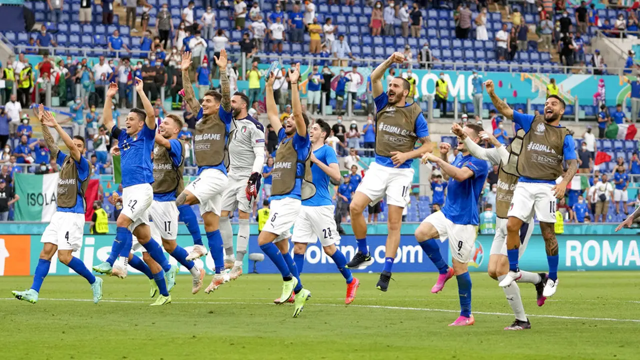 FOTO: Gol Tunggal Matteo Pessina Bawa Italia Taklukkan Wales
