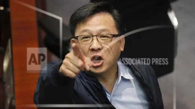 Junius Ho, anggota DPR Hong Kong.