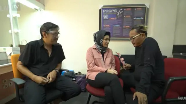 Segera Menikah, Ini 6 Momen Manis Sule Melamar DJ Nathalie Holscher