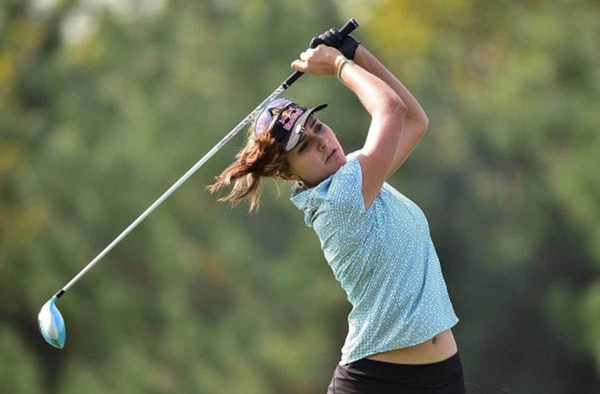 Aksi pegolf cantik di kejuaraan LPGA KEB Hana Bank