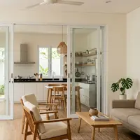 7 Model Pintu Geser untuk Memisahkan Dapur dan Ruang Keluarga, Bikin Rumah Lebih Rapi dan Cantik. (AI Generated)