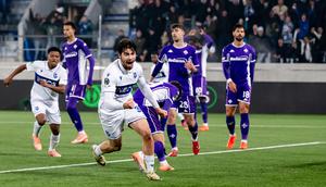 Fiorentina menelan kekalahan 0-1 dari Lausanne pada laga keenam league phase Europa Conference League musim ini di Stade de la Tuiliere, Jumat (19/12/2025) dini hari WIB. (Jean-Christophe Bott/Keystone via AP)