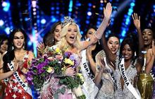 FOTO: Cantiknya Victoria Kjaer si 'Manusia Barbie', Wanita Denmark Pertama Raih Mahkota Miss Universe 2024