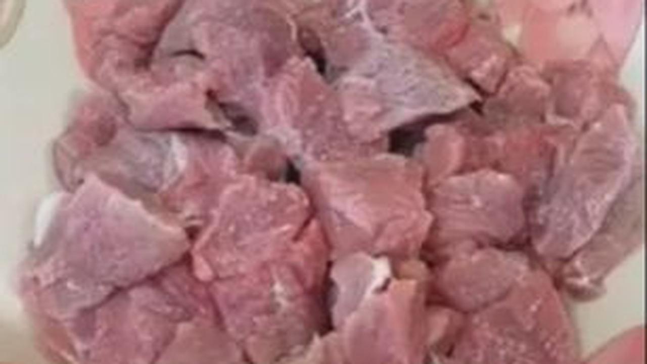 <b>Cuci Daging  </b>