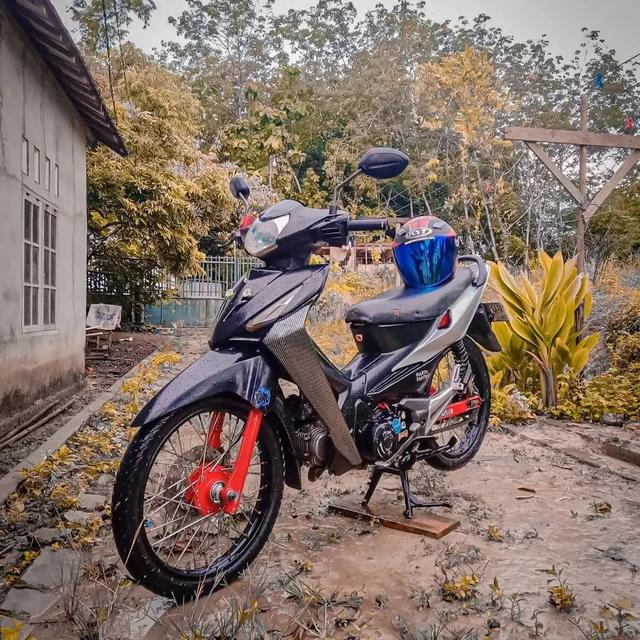 10 Potret Modifikasi Honda Revo, Motor Koperasi yang Tetap Bisa Diajak Hits