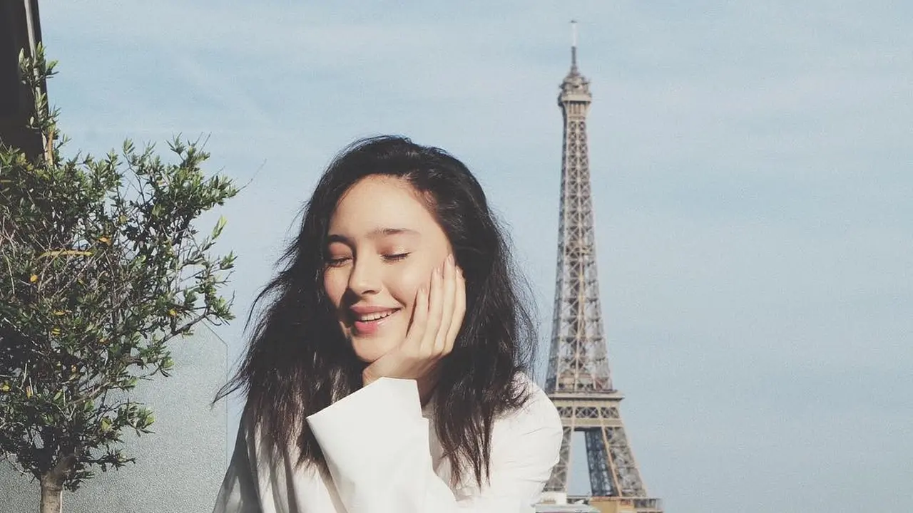 [Bintang] Punya Rambut Indah, Ini 5 Hairstyle Terbaik Tatjana Saphira