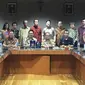 PT Elang Mahkota Teknologi (Emtek Group), perusahaan yang menaungi Indosiar, SCTV, serta KMK Online, bersilaturahmi ke kantor Konferensi Waligereja Indonesia (KWI). (Liputan6.com/Muhammad Radityo Priyasmoro)