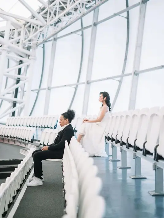 Arie Kriting dan Indah Permatasari (Instagram/arie_kriting)