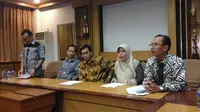 Perwakilan dari Universitas Gunadarma saat memberikan keterangan pers terkait MF, mahasiswa korban bulling. (Liputan6.com/Ady Anugrahadi)