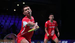 Ganda putra Indonesia Fajar Alfian/Muhammad Shohibul Fikri berlatih di Forum Horsens, Denmark, menjelang laga melawan Aljazair pada Grup D Piala Thomas 2026, Jumat (24/4) malam. (foto: PBSI)