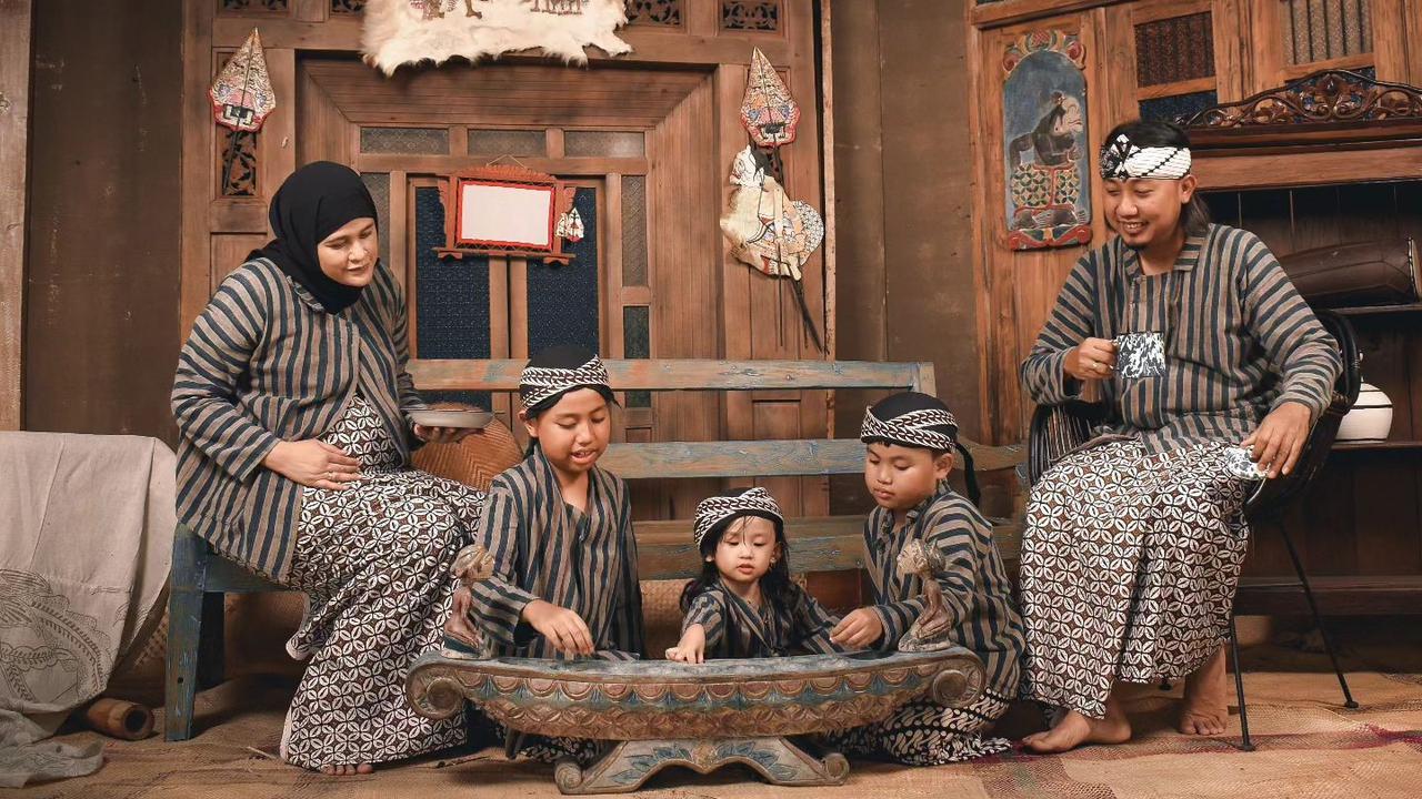 Anak Ade Jigo Meninggal Dalam Usia Kandungan Tujuh Bulan, Ini Kronologinya