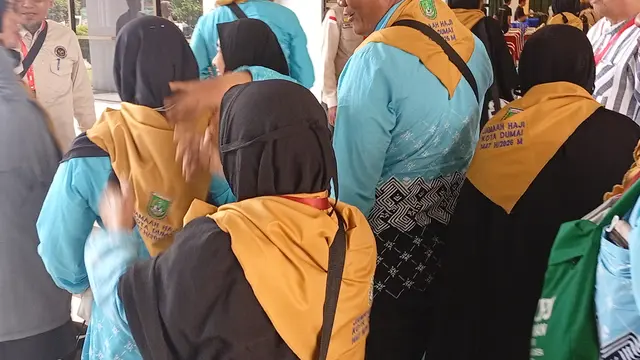Gara-Gara Hidrolik Pesawat Saudi Air Line trouble, Jemaah Haji Kloter  5  Embarkasi Batam, Tertunda 24 Jam.
