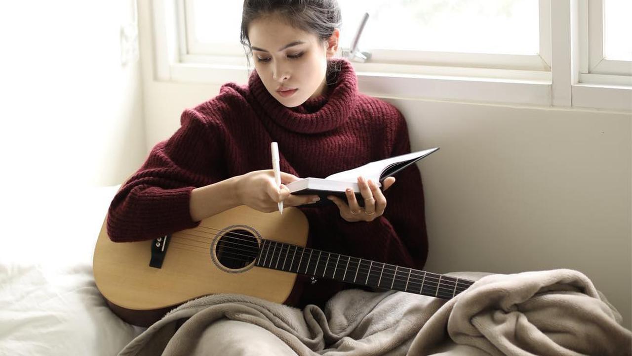 [Fimela] Maudy Ayunda