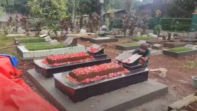 5 Potret Terbaru Makam Vanessa Angel dan Bibi Ardiansyah Usai Direnovasi Juragan 99