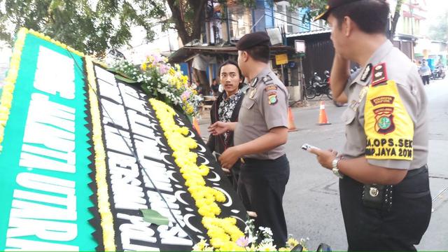 Karangan Bunga di Mako Brimob