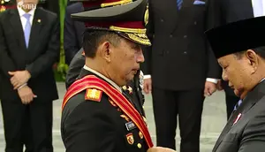 Prabowo Anugerahkan Bintang Mahaputera kepada Listyo Sigit