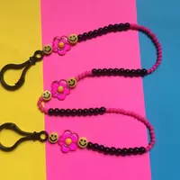 Tali masker c.u.r.l.y.fries/dok. Instagram @c.u.r.l.y.fries