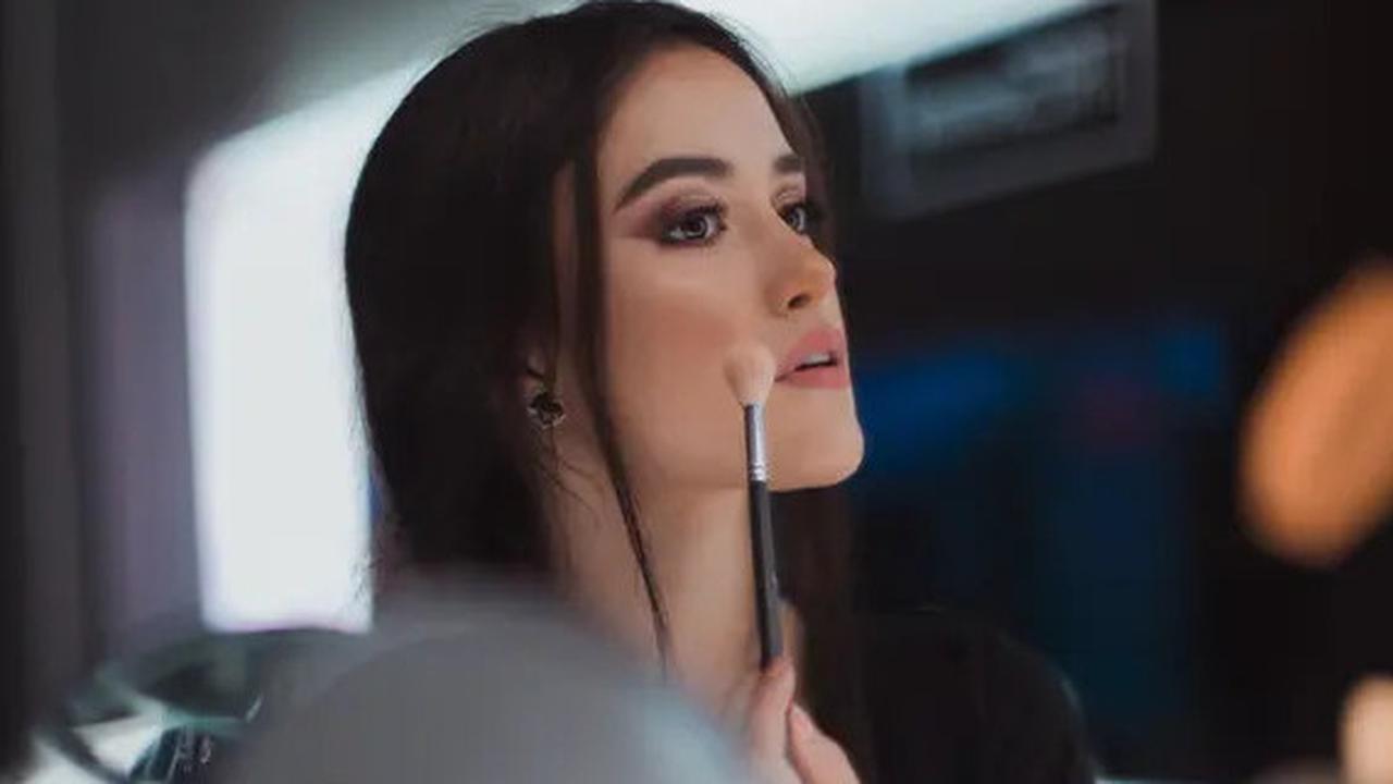 Dapatkan Wajah Kencang dan Ttirus dengan Cepat Melalui Panduan Makeup yang Efektif