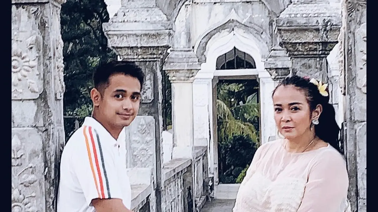 Jennifer Ipel dan Ajun Perwira. (Foto: Instagram @ajunperwira)