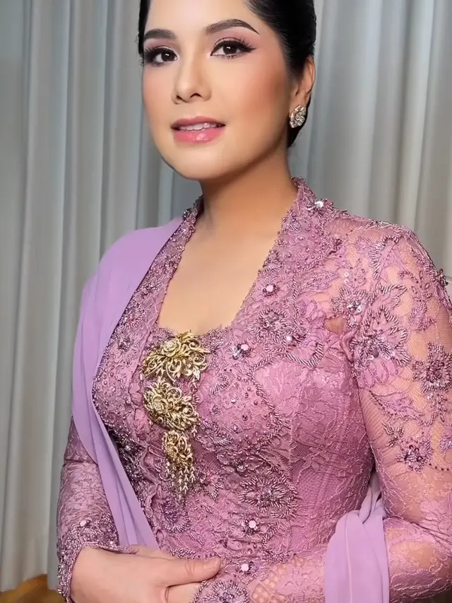 Annisa Pohan di Acara Hari Kebaya Nasional 2024.