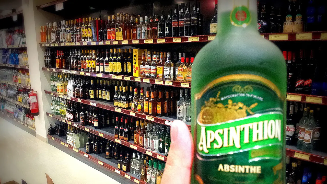 Ilustrasi Minuman Beralkohol