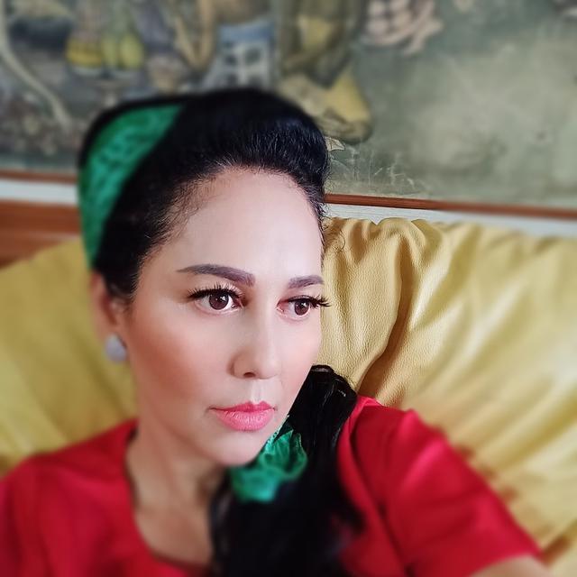 Jadi Pembantu di Sinetron Samudra Cinta, Ini 6 Gaya Cetar Meriam Bellina