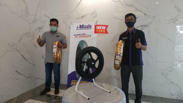 Mizzle Rilis Ban  Motor  Harian  dengan Sensasi Balap 