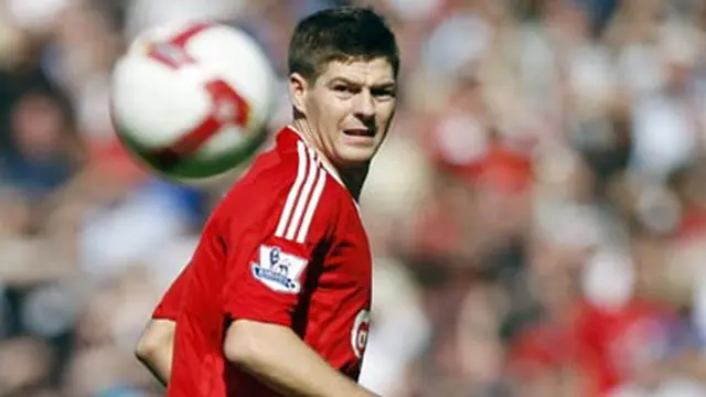 Steven Gerrard (&copy; AFP 2008)