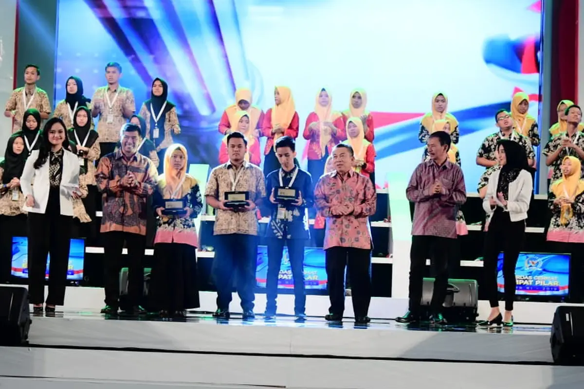 Raih Nilai 209, SMAN 1 Brebes Melaju ke Grand Final Cerdas Cermat MPR