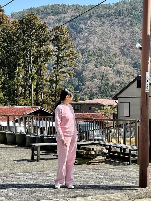 Donna Harun di Jepang (Instagram/donnaharunofficial)