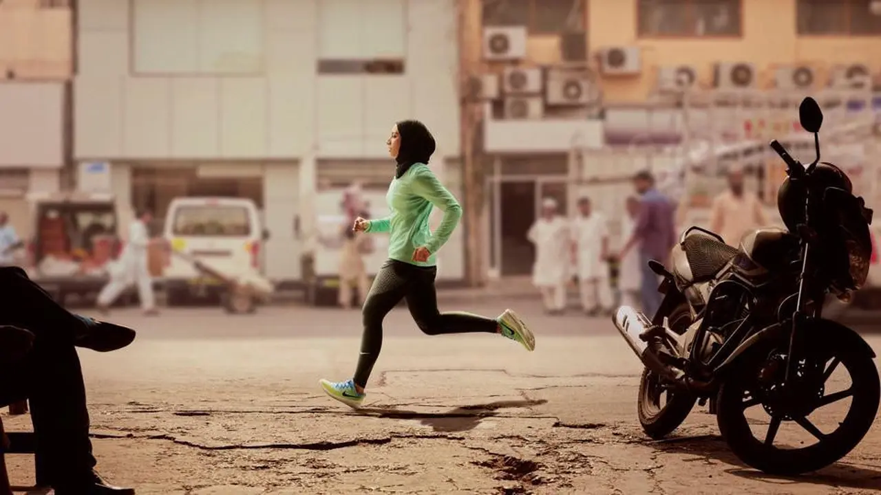 Iklan Sepatu Olahraga Ini Beri Warna Baru bagi Wanita Arab
