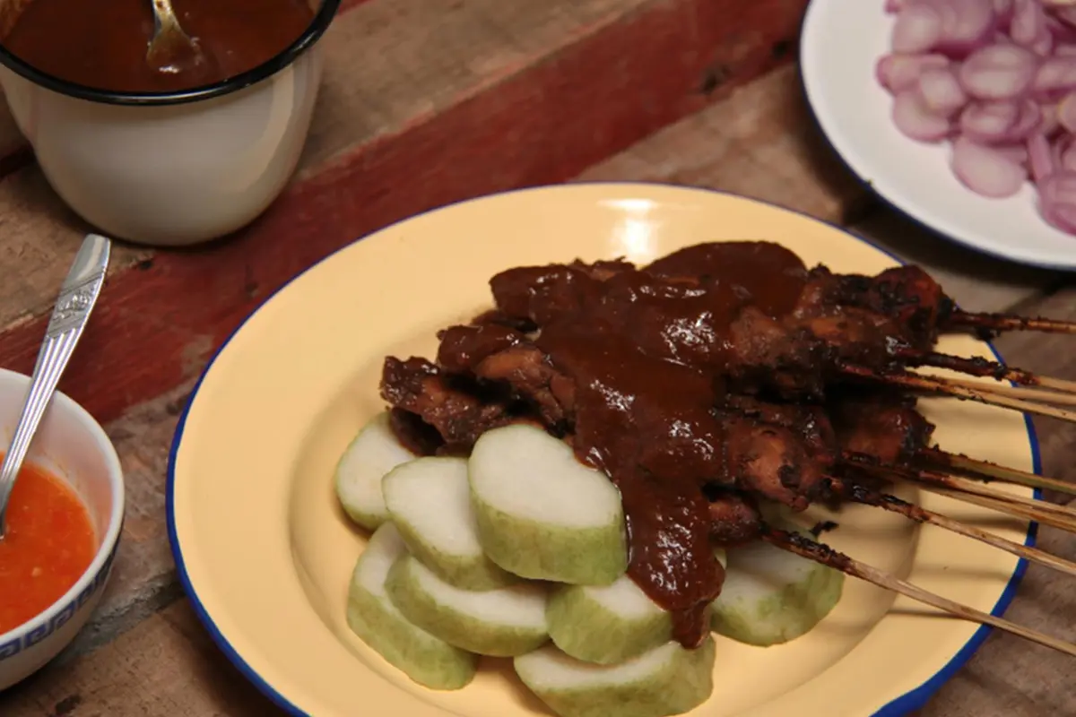 sate ayam madura