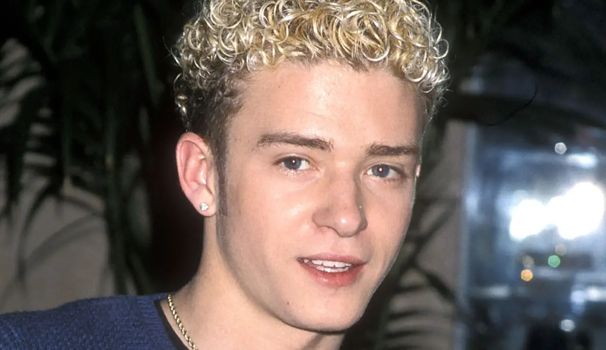 Justin Timberlake belum lama dianugerahi seorang putra dari pernikahannya dengan Jessica Bell. Siapa juga yang nggak ngefans Justin dari dulu sih? (Popblerd)