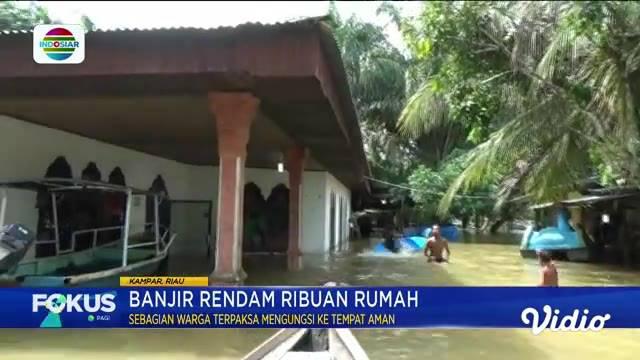 Fokus Pagi edisi (01/01) mengangkat berita-berita sebagai berikut, Gempa Berulangkali Guncang Sumedang, Banjir Rendam Ribuan Rumah, Kecelakaan Bus di Tol, Enam Orang Tewas, Selamat Tahun Baru 2024.