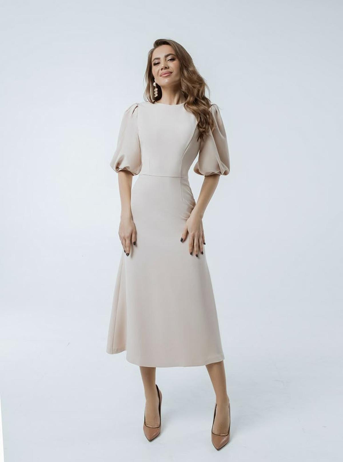 Ilustrasi Midi Dress