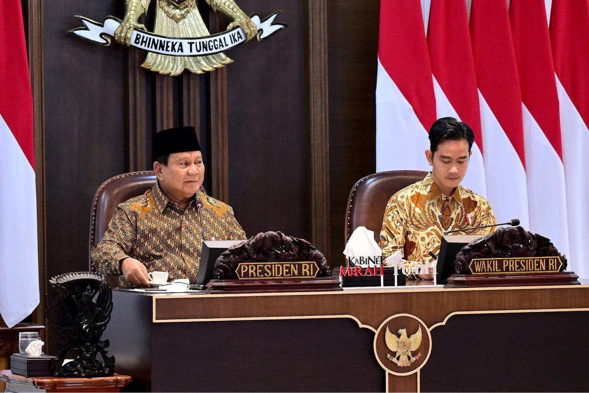 Prabowo-Gibran pimpin sidang kabinet perdana