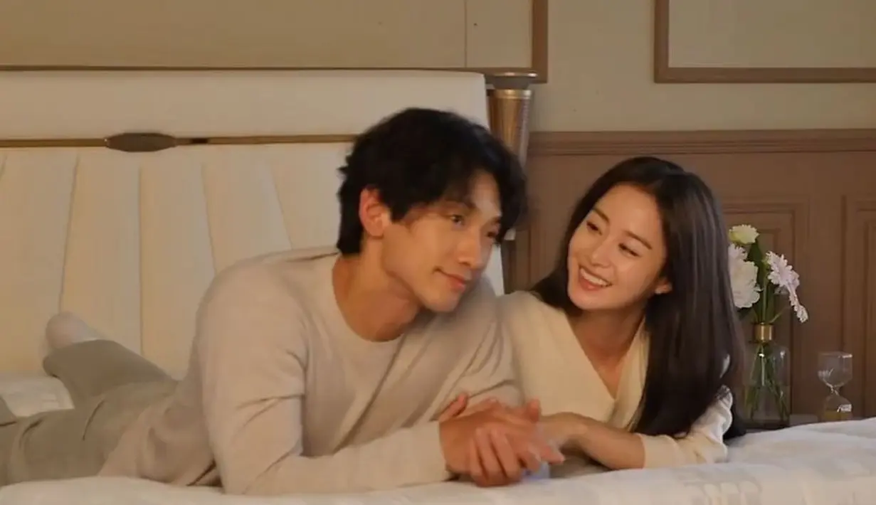 Pasangan Rain dan Kim Tae Hee. (Foto via fanpage Instagram/taeheekim80)