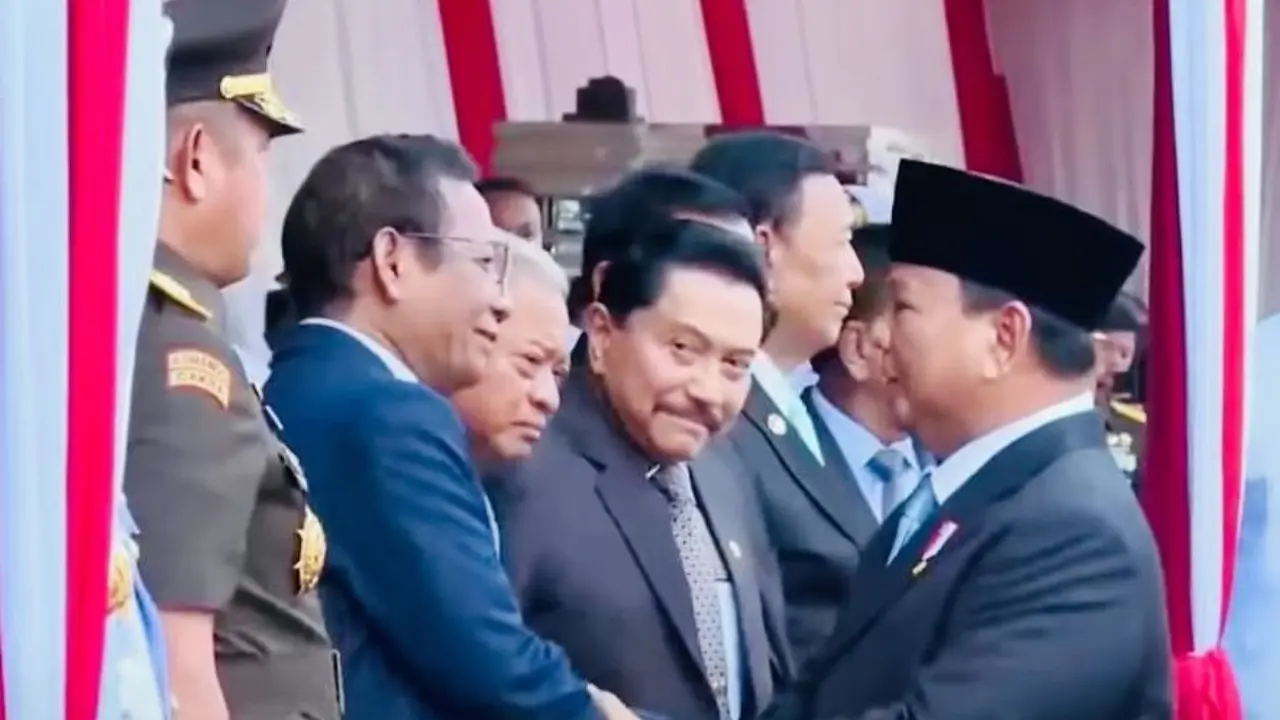 Mantan Calon Wakil Presiden Mahfud Md mengunggah foto bersama Presiden Prabowo Subianto di media sosial pribadinya