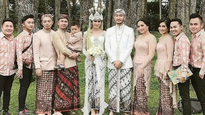 [Bintang] Pernikahan Syahnaz Sadiqah dan Jeje Govinda