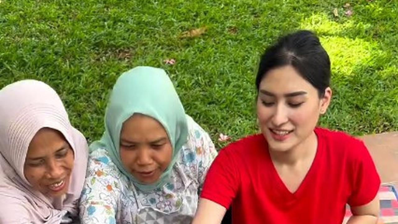 Sederet Potret Angbeen Rishi Masak Besar untuk Karyawan, dari 5 kg Jengkol - Puluhan Ikan Lele