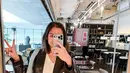 Melalui media sosialnya, Jessica Iskandar mengatakan keberadaannya di sana untuk menjalani operasi rongga hidung.