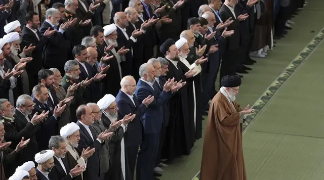 Prosesi Pemakaman Ayatullah Khamenei Digelar 7 Hari